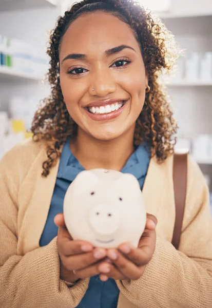 Pharmacy Piggy Bank Portrait Woman Smile Clinic Pills Medication Medical — Stock Photo, Image