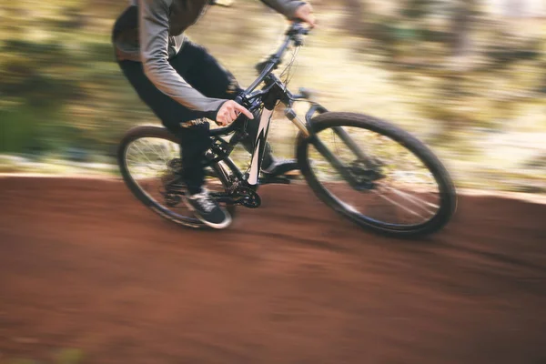Bicicleta Ciclismo Rápido Com Homem Natureza Para Treinamento Esportes Radicais — Fotografia de Stock