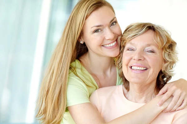 Love Mom Beautiful Woman Hugging Her Mother Affectionately — Stock Photo, Image