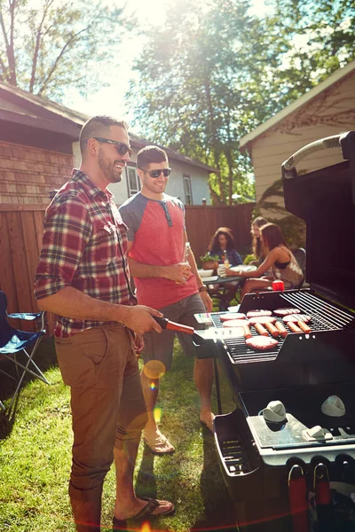 Barbecues Best Friends Having Barbecue — Stock Photo, Image