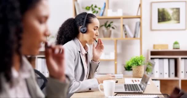Call Center Crm Pessoas Atendimento Cliente Mulheres Consultoria Conversa Explicação — Vídeo de Stock