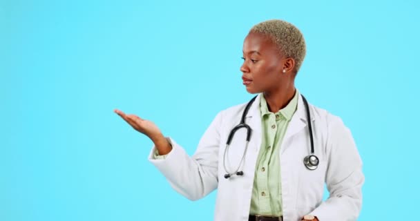 Läkare Stopp Eller Allvarlig Svart Kvinna Studio Med Mockup Utrymme — Stockvideo