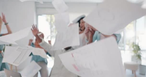 Victory Celebrate Business People Throw Paper Celebrate Achievement Success Goals — Video