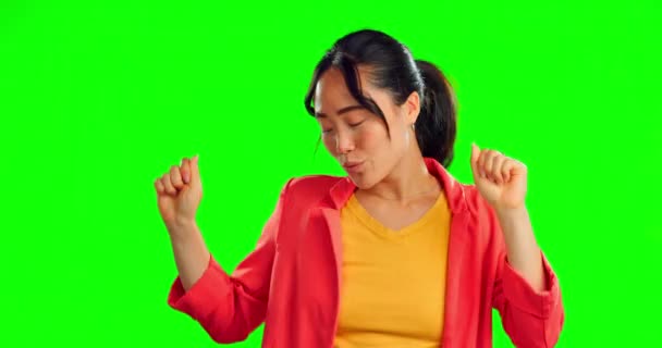 Фас Женщина Счастливый Танец Зеленом Экране Фон Студия Веселого Праздника — стоковое видео