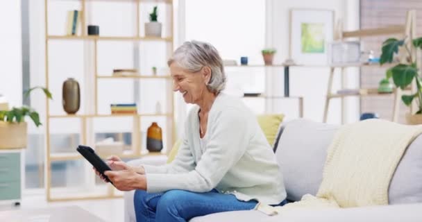 Breakfast Assisted Living Retirement Elderly Woman Sofa Living Room Her — Stock Video