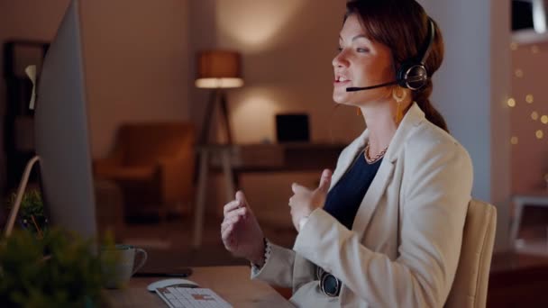 Crm Contact Woman Consulting Call Center Explaining Speaking Talking Customer — Stock Video