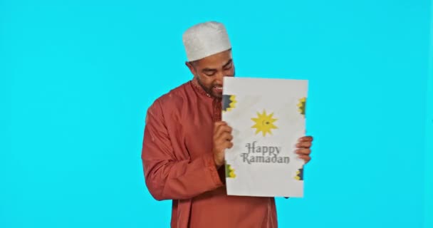 Eid Mubarak Manifesto Unirsi Con Uomo Musulmano Uno Sfondo Blu — Video Stock