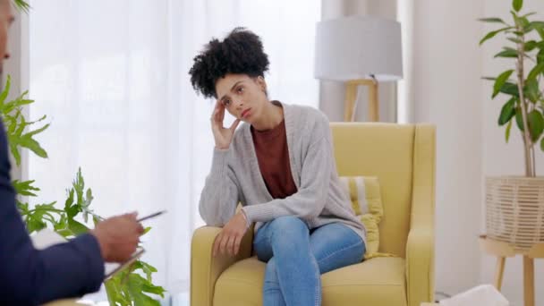Mujer Consejera Psicóloga Consultando Paciente Para Depresión Apoyo Salud Mental — Vídeos de Stock