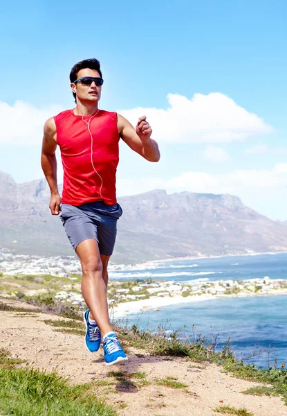 Joggen Met Uitzicht Oceaan Een Knappe Jonge Mannelijke Atleet Joggen — Stockfoto