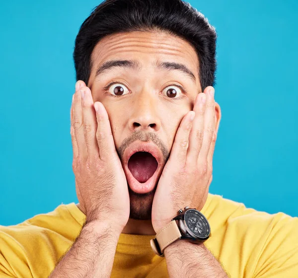 Überrascht Wow Und Porträt Eines Schockierten Mannes Gesicht Oder Emoji — Stockfoto