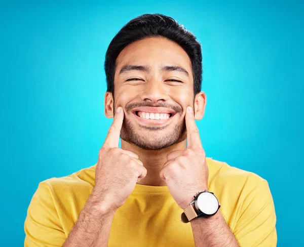 Diş Bakımı Gülümseme Diş Bakımı Ağız Temizliği Için Mavi Arka — Stok fotoğraf