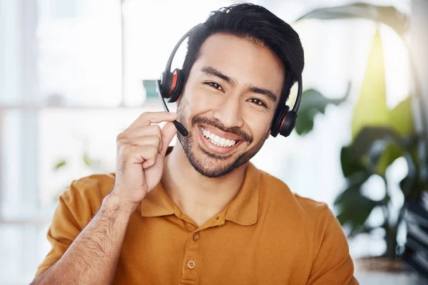 Man Smile Portrait Call Center Employee Contact Headset Microphone Crm — Stock Photo, Image