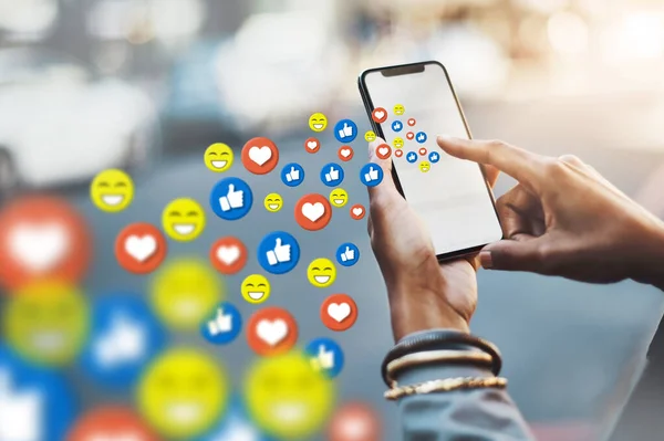 Ręce Ikona Mediów Społecznościowych Lub Dziewczyna Telefonem Komunikacji Sms Lub — Zdjęcie stockowe