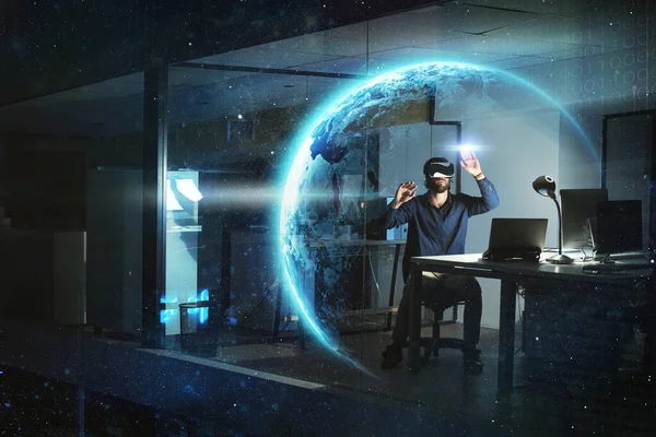 Şadamı Gece Veya Sanal Gerçeklik Için Sanal Hologramı Dijital Gelecek — Stok fotoğraf