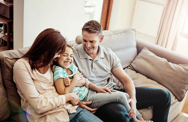 Tempo Família Mais Feliz Dos Tempos Uma Ligação Familiar Casa — Fotografia de Stock