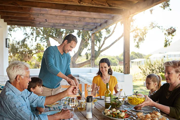 Getting Family Together Some Good Grub Family Enjoying Meal Together — Stock Photo, Image