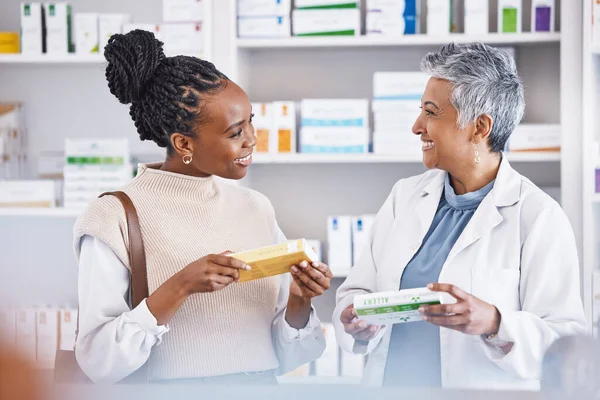Happy Doctor Consulting Patient Pharmacy Healthcare Prescription Medication Advice Illness — Stock Photo, Image