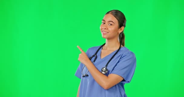 Healthcare Green Screen Woman Doctor Pointing Advice Information Health Announcement — Stock Video