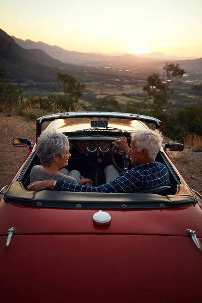 stock image Seeing the places theyve always wanted to see. a senior couple enjoying a road trip