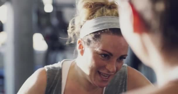 Boxer Athlete Fighter Boxing Training Exercising Gym Hitting Punching Bag — Stockvideo