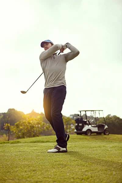 Fore Plan Complet Jeune Homme Nageant Dans Club Golf Tout — Photo