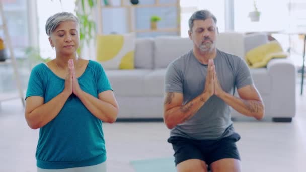Joga Medytacja Para Namaste Salonie Dla Uważności Medytuj Ręce Modlitwy — Wideo stockowe
