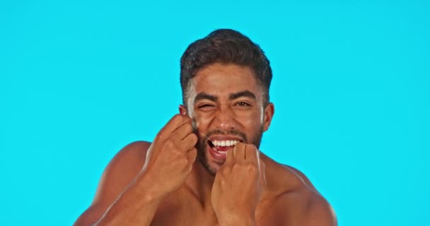 Dental Hilo Dental Sonrisa Con Hombre Estudio Pantalla Verde Para — Vídeo de stock