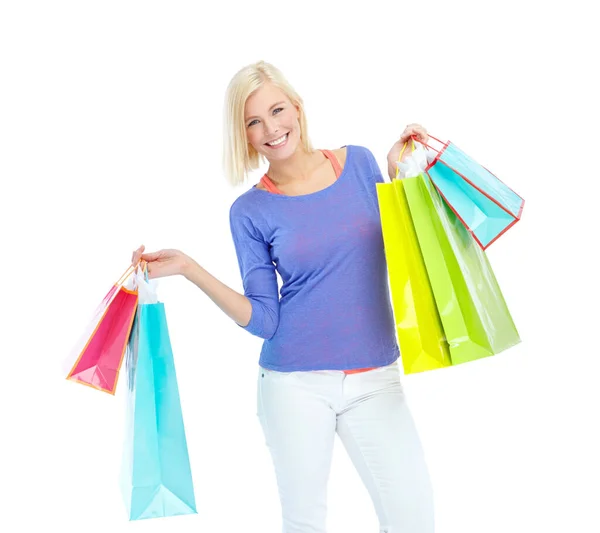 成功的购物狂欢 一个兴奋的年轻女人拿着购物袋 在白色的背景下孤身一人 — 图库照片