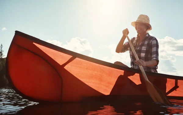 Más Feliz Río Una Atractiva Joven Que Pasa Día Kayak — Foto de Stock
