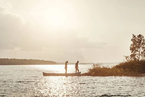 Always Try Something New Young Couple Going Canoe Ride Lake — Stock Photo, Image