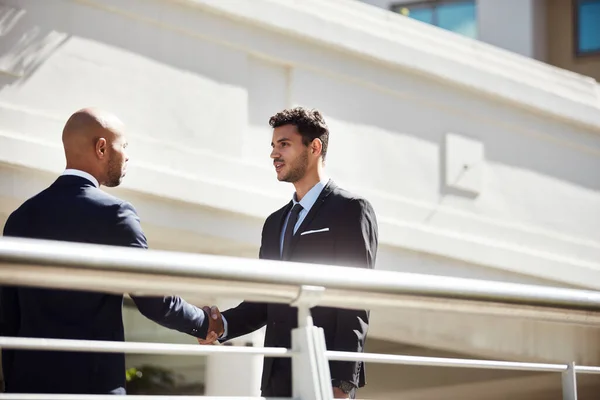 Meeting Fellow Entrepreneur Always Good Thing Young Handsome Businessmen Shaking — Stock Photo, Image