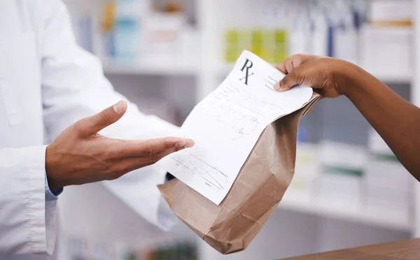 Фармація Медицина Або Фармацевт Вручають Сумку Аптеці Рецептом Охорони Здоров — стокове фото