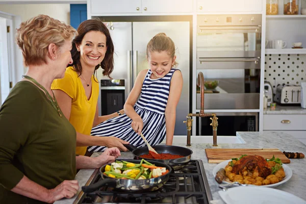 Secret Good Meal Family Three Generational Family Women Cooking Kitchen — Stock Photo, Image
