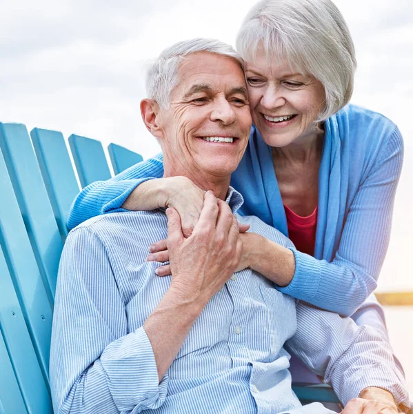 Love Secret Ingredient Recipe Life Affectionate Senior Couple Relaxing Chairs — Stock Photo, Image