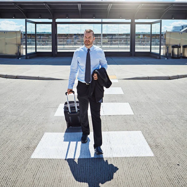 Ambición Llevará Lugares Hombre Negocios Profesional Caminando Hacia Aeropuerto Con — Foto de Stock