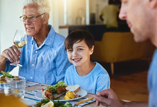 Love Spending Time Family Happy Family Enjoying Lunch Together Table — Stock Photo, Image
