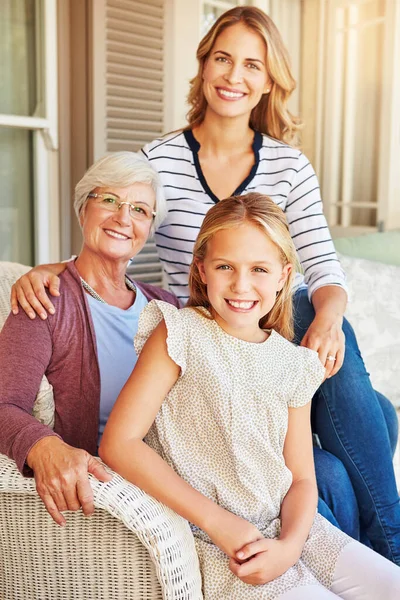 Happy Women Make Happy Home Cropped Portrait Young Girl Sitting — Stock Photo, Image
