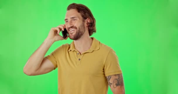 Telefonat Gespräch Und Mann Auf Grünem Bildschirm Studio Isoliert Auf — Stockvideo