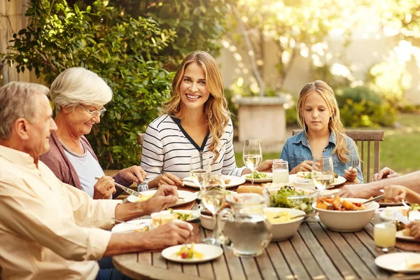 Our Family Get Togethers Always Best Family Eating Lunch Together — Stock Photo, Image