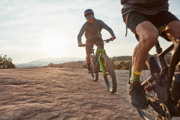 Venture Forth World Two Men Out Mountain Biking Together Day — Stock Photo, Image