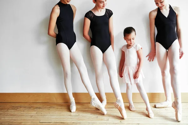 Shes Got Big Ballet Shoes Fill Group Young Ballerinas Teaching — Stock Photo, Image