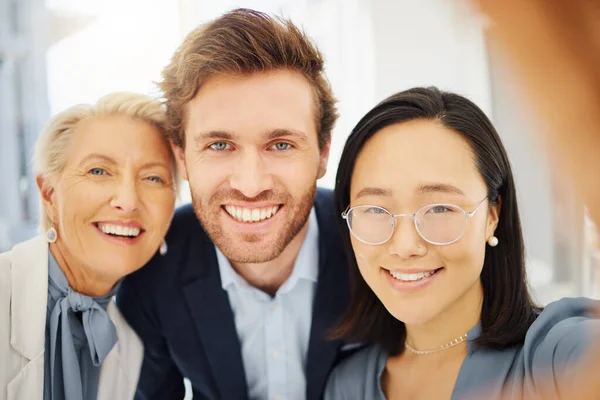 Retrato Sorriso Selfie Pessoas Negócios Felizes Equipe Grupo Corporativo Para — Fotografia de Stock