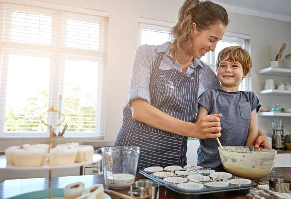 Think Should Bake More Often Mom Mother Her Son Baking — Stock Photo, Image
