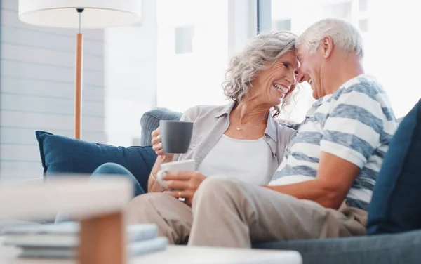 Pensioen Een Tijd Weer Contact Maken Een Senior Koppel Genieten — Stockfoto