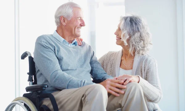 Love Means Being Each Other Matter What Senior Man Wheelchair — Stock Photo, Image