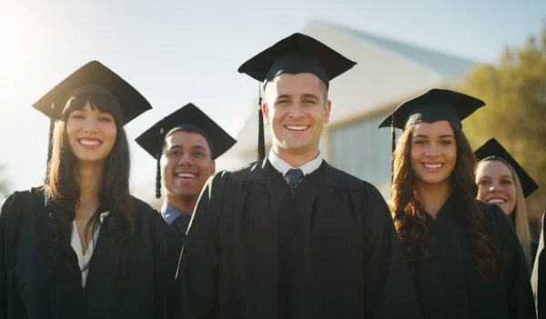 Yes Its Graduation Day Portrait Group Cheerful Young Students Standing — Stock Photo, Image