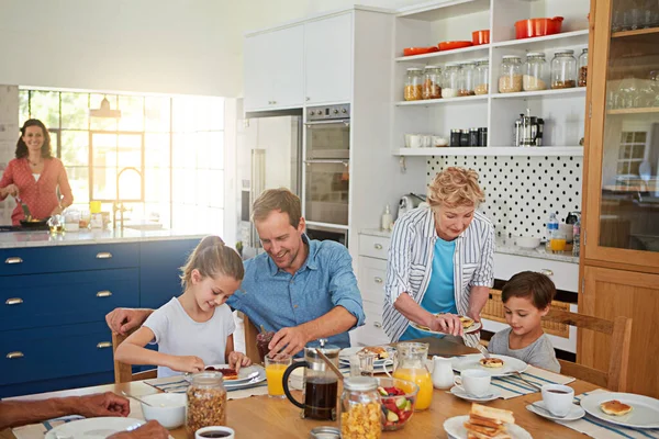Made Special One Just You Multi Generational Family Enjoying Breakfast — Stock Photo, Image