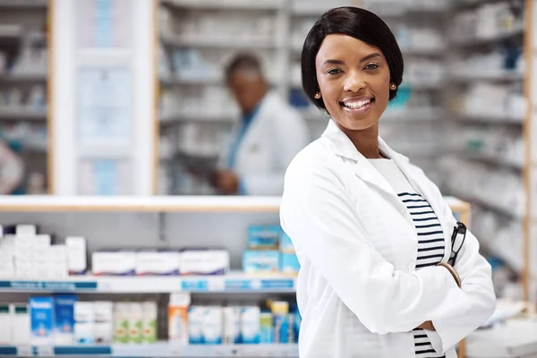 Теж Безпеці Життя Жіночий Фармацевт Працює Аптеці — стокове фото