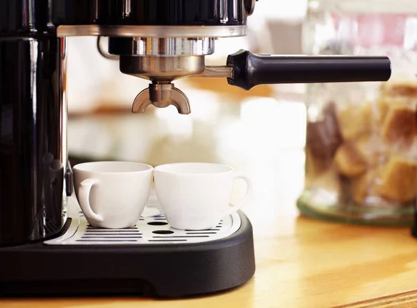 Koffie Kopjes Machine Tafel Café Voor Cappuccino Latte Warme Drank — Stockfoto