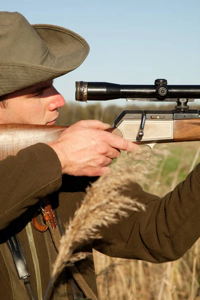 Caza Pistola Hombre Safari África Campo Para Disparar Los Animales —  Fotos de Stock